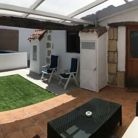 Casa Rural Valle San Lorenzo بيت للعطل *